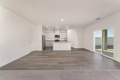 Living - 7729 Avocado Ln, Bakersfield, CA 93313 photo 1 of 2