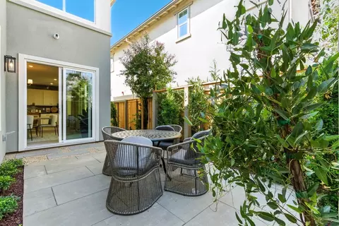 Exterior - 2441 Cinnabar Dr, Fairfield, CA 94533 photo 6 of 27