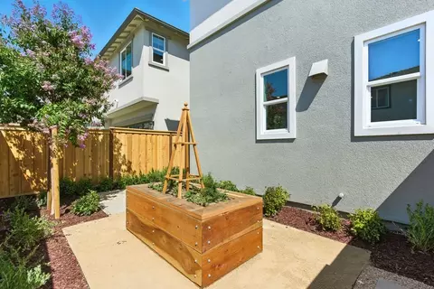 Exterior - 2441 Cinnabar Dr, Fairfield, CA 94533 photo 9 of 27