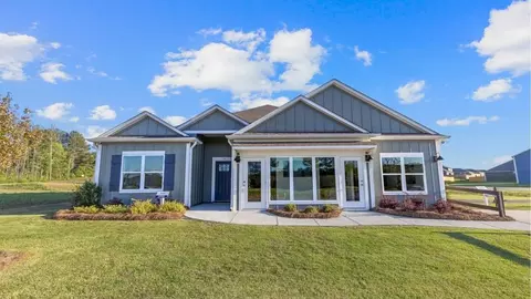 Exterior - 75 Archers Brook Dr, Springville, AL 35146 photo 2 of 5