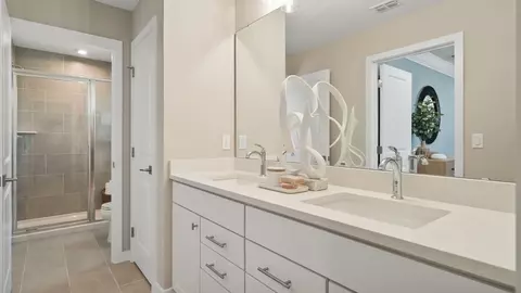Bath - 6647 Jillian Dr, Saint Cloud, FL 34773 photo 1 of 2