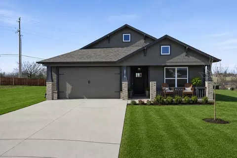 2076 W Berkeley St, Broken Arrow, OK 74012
