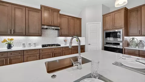 Kitchen - 16828 Stack St, Justin, TX 76247 photo 9 of 10