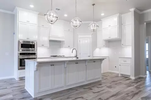 Kitchen - 2800 Heather Hvn, Moore, OK 73160 photo 11 of 19