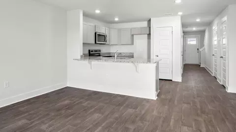 Living - 5460 Mistiflower St, Leland, NC 28451 photo 2 of 4