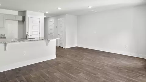 Living - 5460 Mistiflower St, Leland, NC 28451 photo 3 of 4