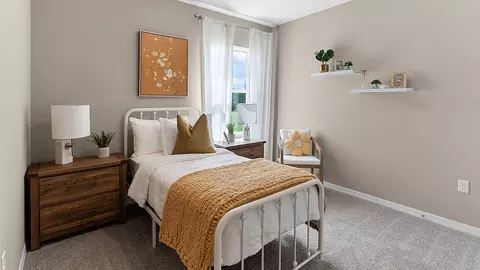 Bedroom - 1372 Bear Hammock Dr, Umatilla, FL 32784 photo 7 of 17