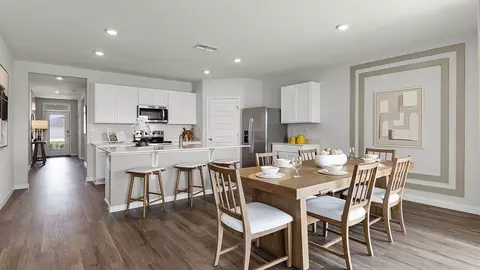Dining - 1372 Bear Hammock Dr, Umatilla, FL 32784 photo 2 of 6