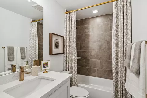 Bath - 2101 Baxter Rd, Celina, TX 75009 photo 9 of 10