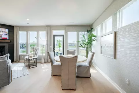 Dining - 2705 Buckridge Dr, Cincinnati, OH 45233 photo 1 of 8