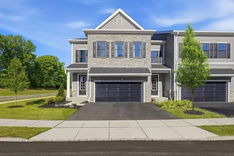 5 Pimlico Pl, Oakland, NJ 07436