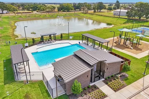 Exterior - 8809 Retama St, Aubrey, TX 76227 photo 6 of 6