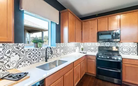Kitchen - 110 Olympic Park Dr, Kyle, TX 78640 photo 2 of 6