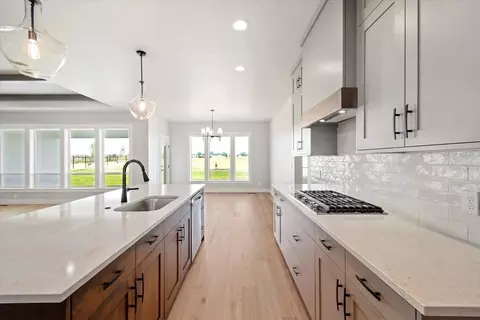 Kitchen - 320 N Palmer Ln, Eagle, ID 83616 photo 6 of 6