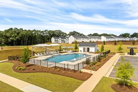 Exterior - 201 Alonsa Dr, Enterprise, AL 36330 photo 7 of 10