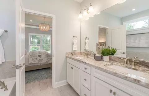 Bath - 107 Midpoint Blvd, Bluffton, SC 29910 photo 3 of 5
