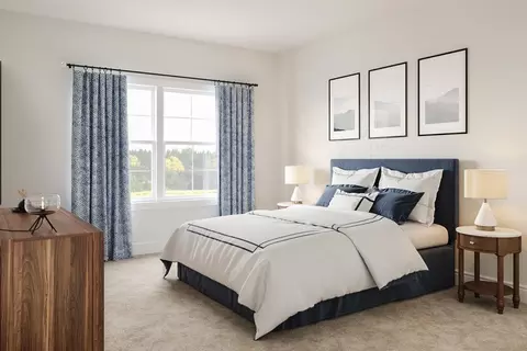 Bedroom - 300 Pinewood Dr, Mars, PA 16046 photo 3 of 5