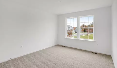Bedroom - 2000 Divot Dr, Culpeper, VA 22701 photo 4 of 9