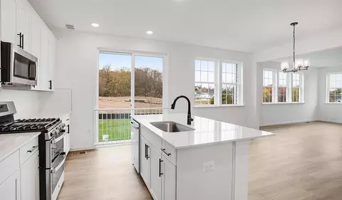 Kitchen - 2000 Divot Dr, Culpeper, VA 22701 photo 3 of 4