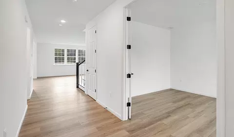 Entry Way - 2000 Divot Dr, Culpeper, VA 22701 photo 2 of 4