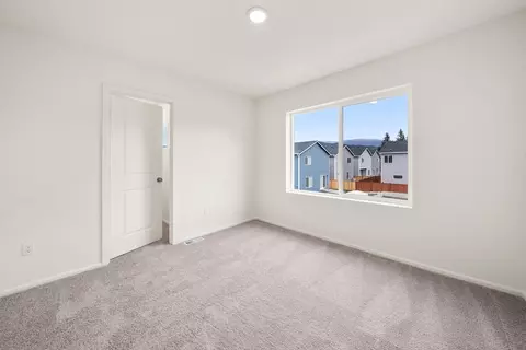 Bedroom - 32309 Bryant Rd, Sultan, WA 98294 photo 5 of 10