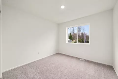 Bedroom - 32309 Bryant Rd, Sultan, WA 98294 photo 1 of 10