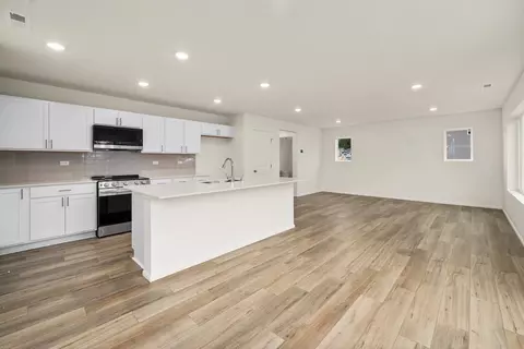Kitchen - 32309 Bryant Rd, Sultan, WA 98294 photo 3 of 6