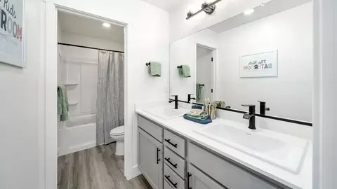 Bath - 4792 Alexandra Ct, Merced, CA 95348 photo 8 of 8