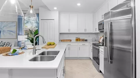 Kitchen - 17121 Jadestone Ct, Venice, FL 34293 photo 2 of 6