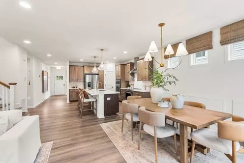 Dining - 7 Sandtrap Cir, Walpole, MA 02081 photo 1 of 1