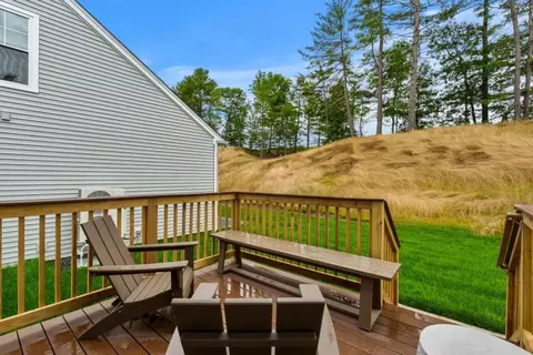 Exterior - 7 Sandtrap Cir, Walpole, MA 02081 photo 4 of 4