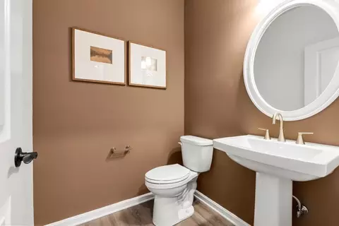 Bath - 7 Sandtrap Cir, Walpole, MA 02081 photo 3 of 3