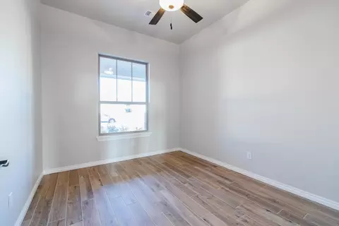 Bedroom - 8701 Stark St, Arcadia, OK 73007 photo 3 of 11
