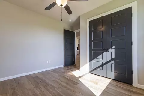 Bedroom - 8701 Stark St, Arcadia, OK 73007 photo 2 of 11