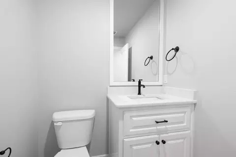 Bath - 8701 Stark St, Arcadia, OK 73007 photo 9 of 15
