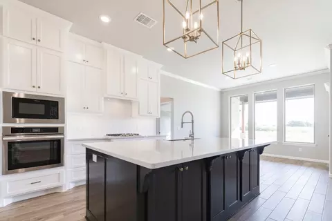 Kitchen - 8701 Stark St, Arcadia, OK 73007 photo 1 of 12
