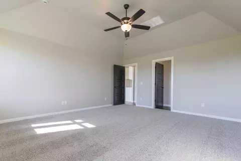 Bedroom - 8701 Stark St, Arcadia, OK 73007 photo 1 of 11