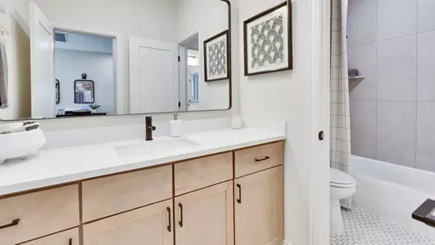 Bath - 123 Constitution Way, Kyle, TX 78640 photo 4 of 7