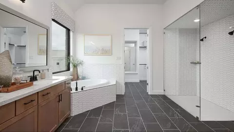 Bath - 123 Constitution Way, Kyle, TX 78640 photo 5 of 7