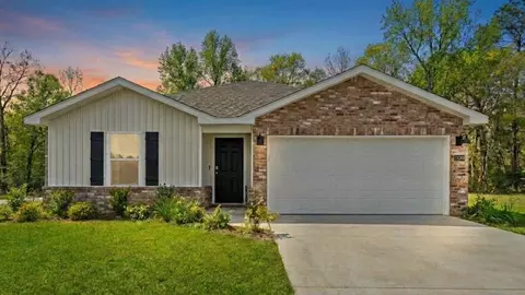 1172 Colleton Dr, Semmes, AL 36575