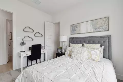 Bedroom - 201 Basalt Ln, Azle, TX 76020 photo 6 of 8
