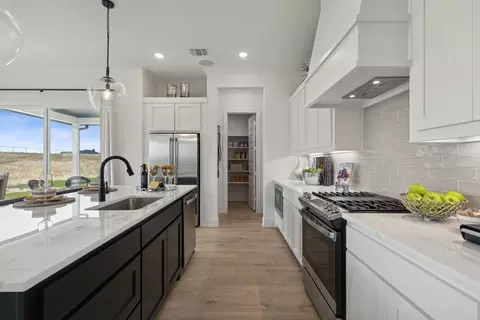 Kitchen - 201 Basalt Ln, Azle, TX 76020 photo 5 of 5