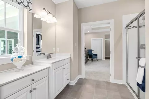 Entry Way - 2183 Streamside Dr, Batavia, OH 45103 photo 3 of 5