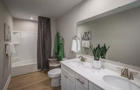 Bath - 3267 Charles Pl, Stow, OH 44224 photo 2 of 3
