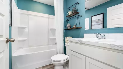 Bath - 1390 NE 10th St, Okeechobee, FL 34972 photo 2 of 2