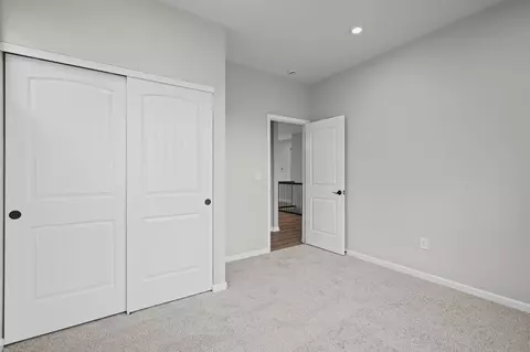 Bedroom - 2705 Buckridge Dr, Cincinnati, OH 45233 photo 3 of 9