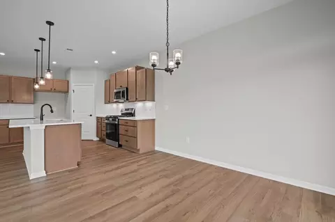 Dining - 2705 Buckridge Dr, Cincinnati, OH 45233 photo 2 of 8