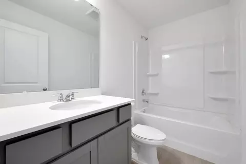 Bath - 448 Barbosa Trl, Saint Augustine, FL 32095 photo 5 of 9
