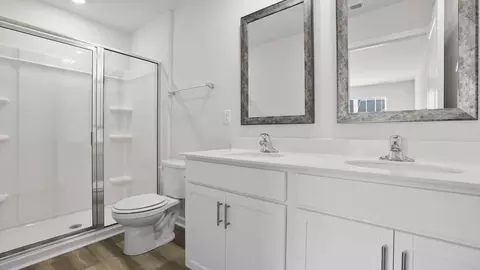 Bath - 772 Embark Cir, Greer, SC 29651 photo 5 of 7