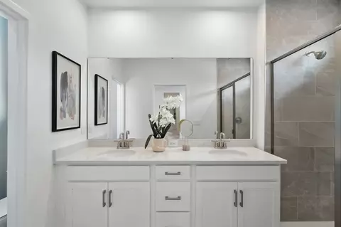Bath - 7428 Estuary Lake Loop, Celebration, FL 34747 photo 1 of 2